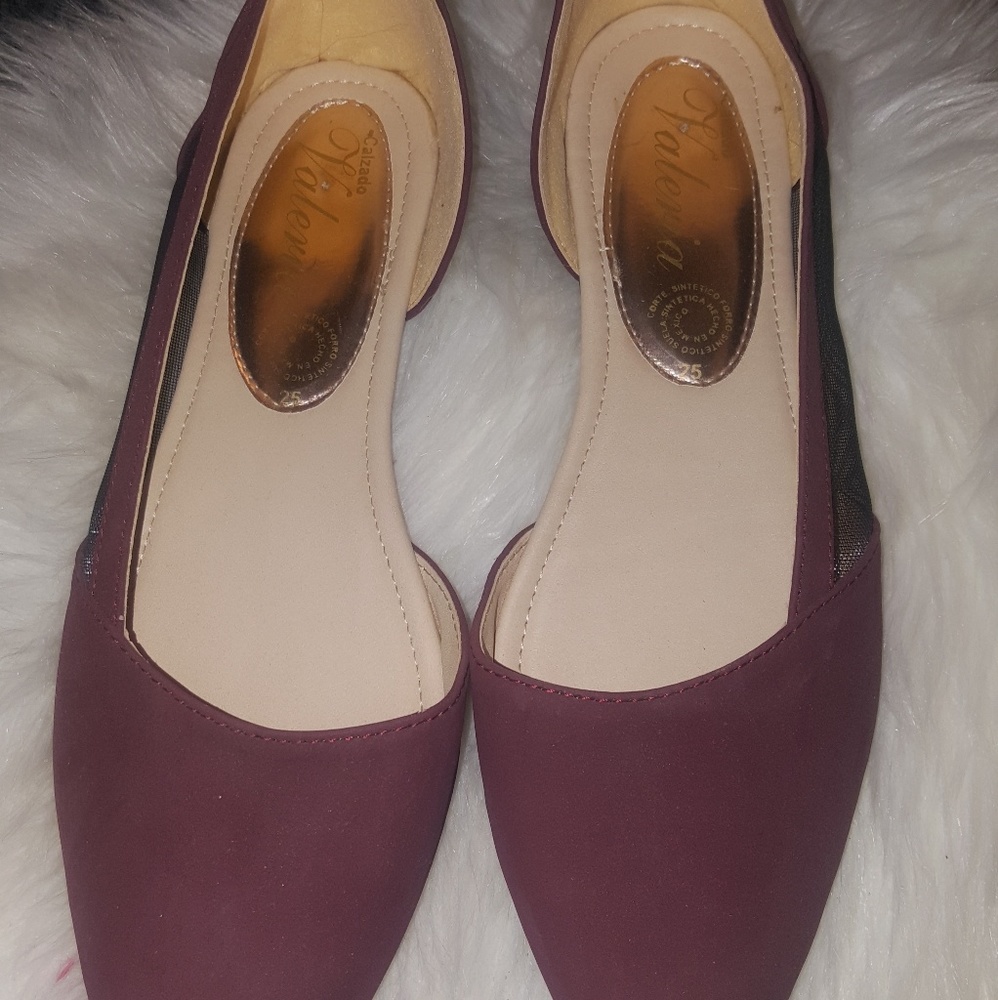 Flats - Picture 2 of 3